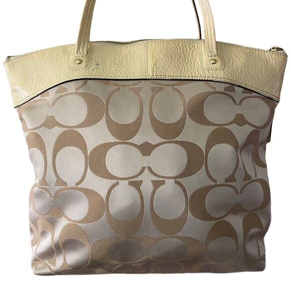 Coach Signature CC Laura Purse Tote F18335 - Picture 4 of 12